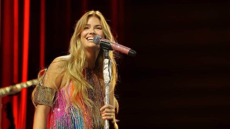 Roxy Dekker (21) over ArenA-concert en Videolandserie: ’Ik had complete error toen ik het hoorde’