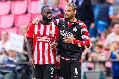 Opstellingen bekend: Ajax start topper nog zonder nieuwe aankopen, PSV met Geertruida