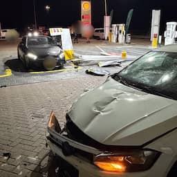 Beschonken bestuurder rijdt benzinepomp omver en vlucht weg in Etten-Leur