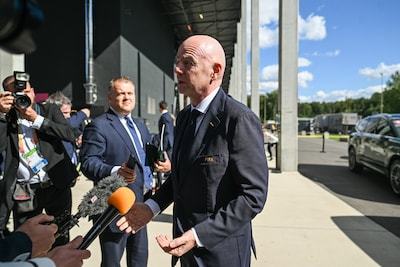 Infantino ontwijkt kritische vragen bij WK vrouwen onder 20: ‘Niet vandaag, niet hier’