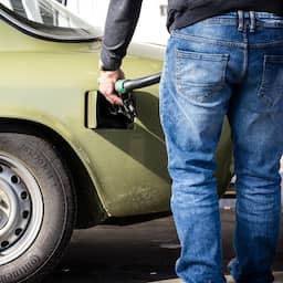 Nederland brengt deel van olievoorraad naar de markt op dag van benzinerecord