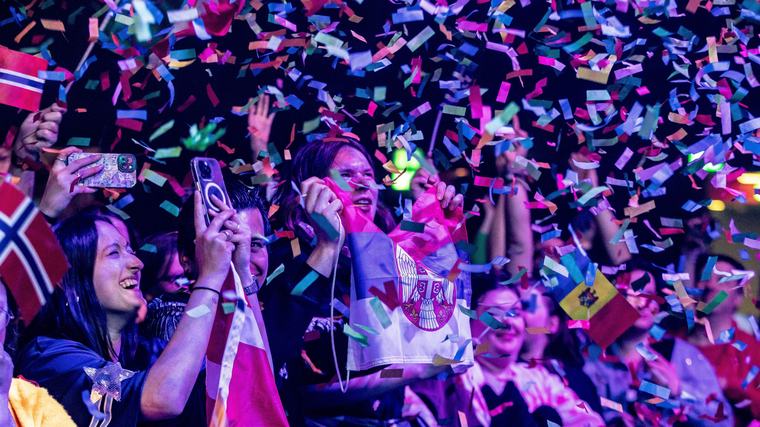 Theaters en poppodia waarschuwen voor landelijke ov-staking woensdag: ’Zoek tijdig naar een goed alternatief’