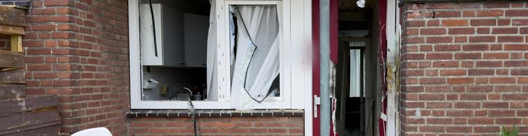 Ravage nadat explosief afgaat bij woning