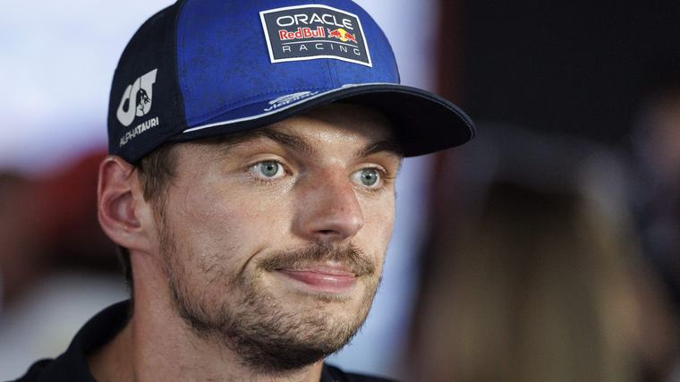Voor Max Verstappen voelt zijn auto soms als papier-maché: ’We zijn hier al jaren mee bezig, soms ga ik niet eens meer voluit’