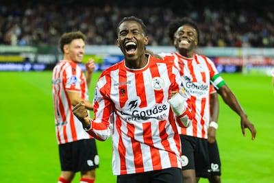Droomdebuut voor PSV-huurling Isaac Babadi met goal bij eerste balcontact, Sparta speelt gelijk tegen PEC