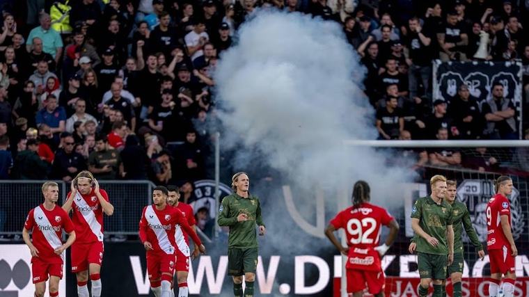 Supportersvereniging FC Utrecht keurt vuurwerkgooien af