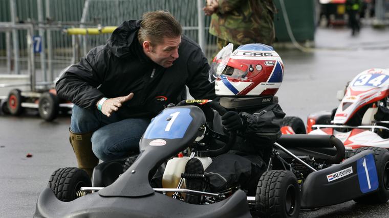 Hoe Italiaanse kartbaas direct gegrepen werd door Max Verstappen: ’Ik vroeg aan Jos wie hij was, bleek het zijn zoon te zijn’