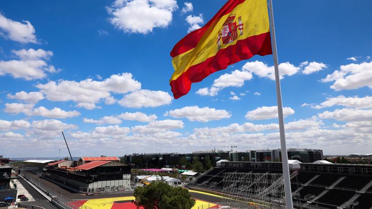 Tijdschema Grand Prix van Spanje: wat staat Max Verstappen te wachten op nieuw circuit in Madrid?