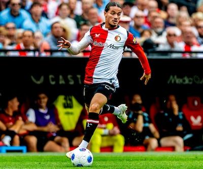 Feyenoord veegt bod uit Saoedi-Arabië op Hadj Moussa resoluut van tafel: ‘Anis gaat niet meer vertrekken’