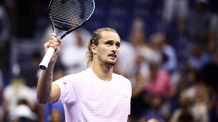 Alexander Zverev beleeft stuk kortere avond en is tegenstander Botic van de Zandschulp in kwartfinale