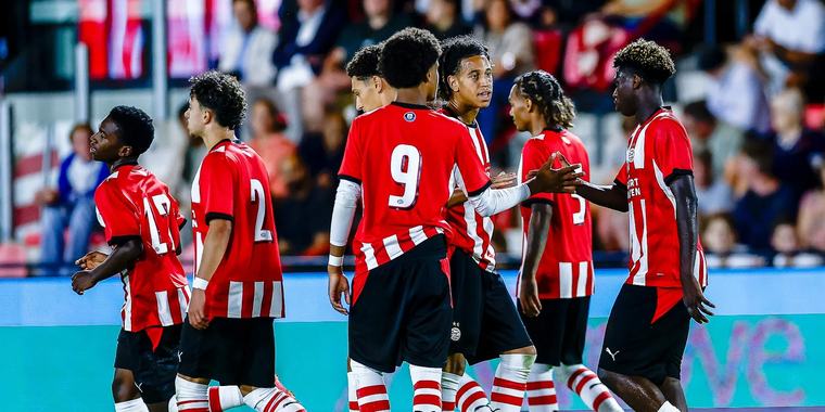 Jong PSV heeft aan drie gouden minuten genoeg tegen FC Den Bosch
