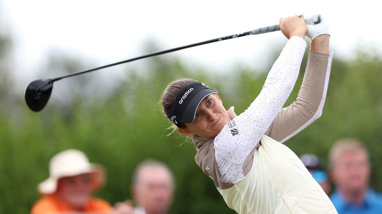 Anne van Dam rekent af met ’bitchy’ beeld van vrouwengolf: ’Dat gedrag is wel over’
