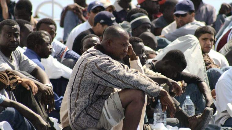 Italiaanse asielopvang is een puinhoop en dat brengt Europese asielregels in gevaar: ’Systeem is al jarenlang zeer slecht’