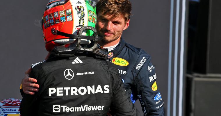 Antonelli krijgt Verstappen aan het lachen