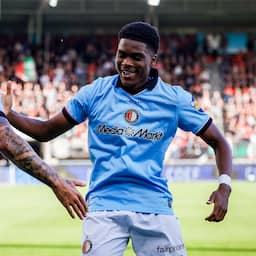 Debutant Schaken (17) pakt Eredivisie-record met prachtgoal bij zege Feyenoord