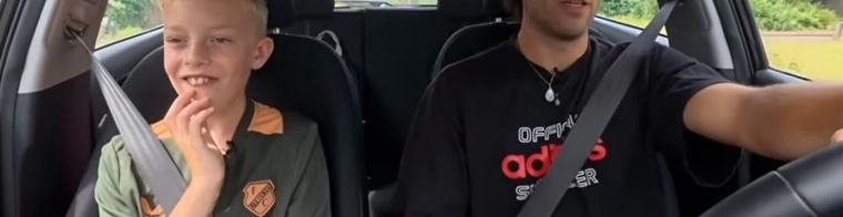 In de auto van meester Jules vertellen leerlingen uit speciaal onderwijs hun verhaal
