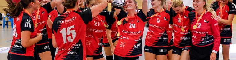 Handbalsters Kwiek overklassen VOC en grijpen eerste Supercup uit clubhistorie