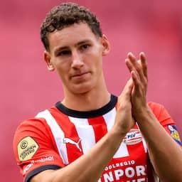 NU+ | Flitsende rentree van Van Bommel bij PSV: 'Veel aan mijn vader gehad'