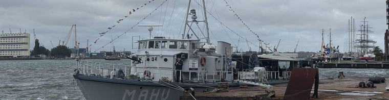 Wim (80) onderhoudt een oude mijnenveger uit de Koude Oorlog: 'Dit schip kan een lekke band krijgen'