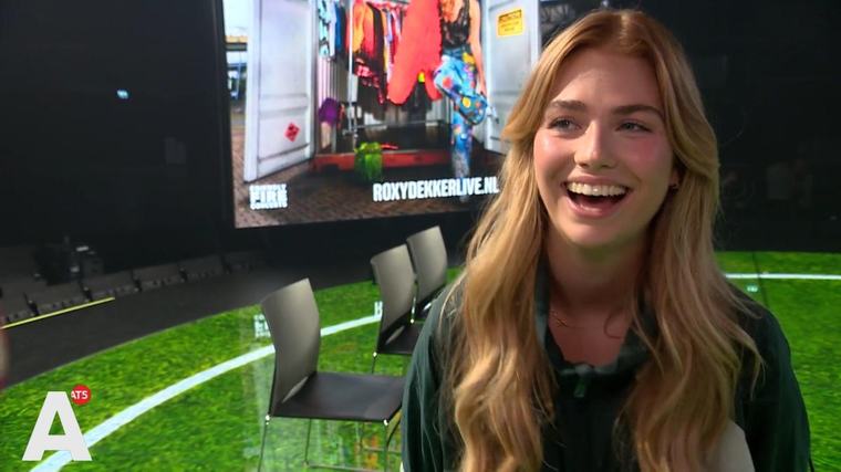 ZUIDOOST Amsterdamse Roxy Dekker staat als eerste Nederlandse solo-artieste in de Arena: "Bizar"