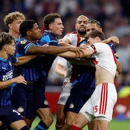 PSV verslaat Ajax in verhitte topper met beuk Van Bommel en goal Geertruida