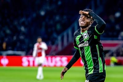 Topsnelheid van 34 kilometer per uur, maar twijfels over rendement: dit haalt Ajax in huis met Simon Adingra