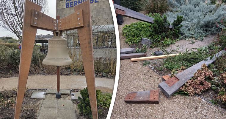 Loeizware oude kerkklok gestolen: 'Die neem je niet zomaar onder je arm mee'