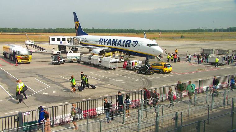 Koffers van zes vluchten blijven achter op Eindhoven Airport na storing