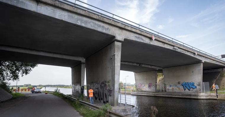 A28 bij Nijkerk blijft dicht: nog onbekend voor hoelang Verkeer
