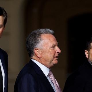 Toponderhandelaars VS pendelen naar Moskou en Kyiv, maar vrede lijkt nog ver weg