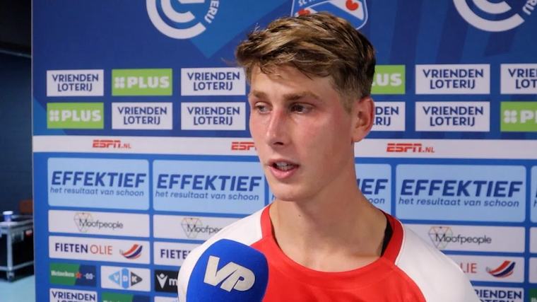 Kwakman lovend over ploeggenoot na rentree: 'Hij bepaalt veel in het veld'