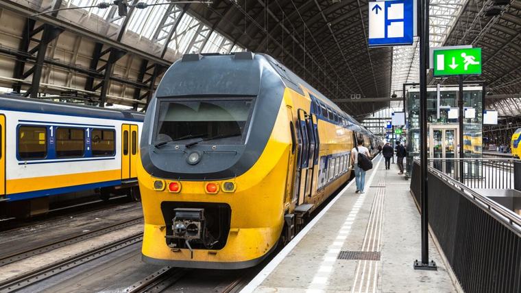 Defecte treinen tussen Amsterdam-Centraal en Weesp en tussen Zaandam en Purmerend Overwhere zorgen voor vertragingen