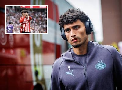 PSV-spits Pepi kijkt vooruit na bewogen jaar: ‘Dat mensen mij als topscorer zien? Dat geeft geen druk hoor’