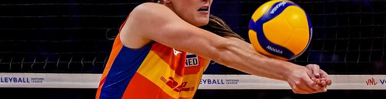 Volleybalsters moeizaam langs Slovenië in achtste finales EK
