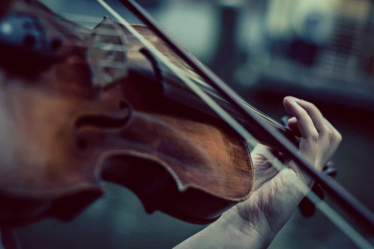 Kunstmatigeintelligentiemuziek: waarom is dat zo… net niet?