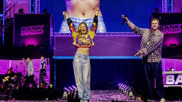 Bankzitter Koen van Heest treedt samen met vriendin Roxy Dekker op in ArenA