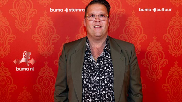 Rutger van Barneveld geeft inkijkje in zijn financiën op SBS6