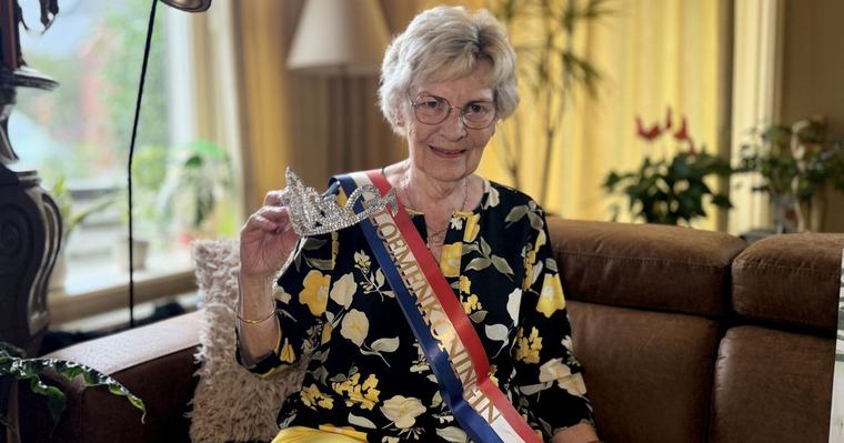 Rita (81) was de eerste bloemenkoningin van Eelde: ‘Hier ontmoette ik mijn prins'