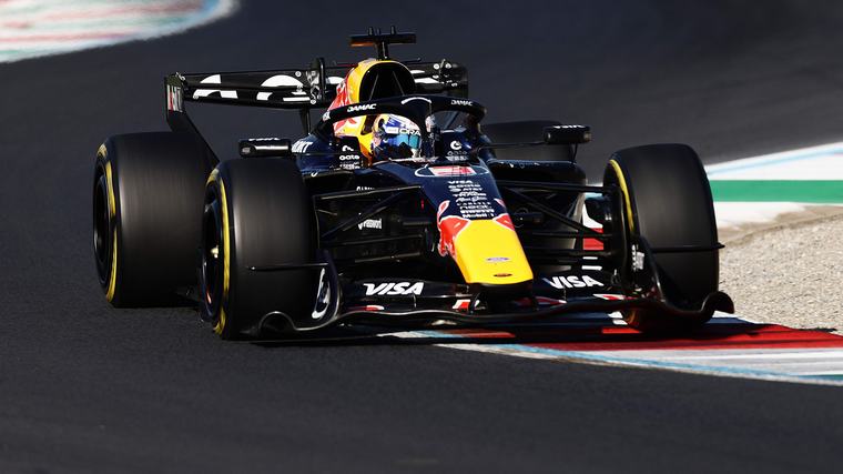 Max Verstappen klaagt steen en been tijdens tweede training in Monza, George Russell rijdt snelste tijd