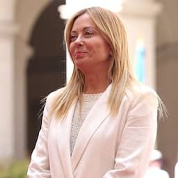 Meloni breekt record Berlusconi en leidt langstzittende regering Italië sinds WO II