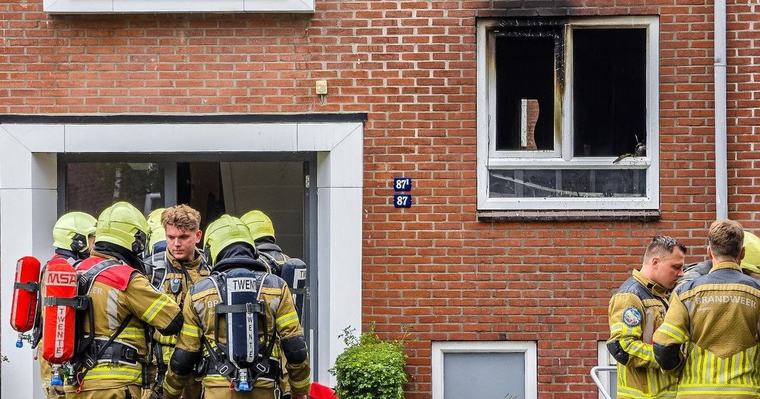 112 nieuws: Opnieuw brand in woning Hengelo | Een nacht met aanrijding en botsingen in Raalte en Enter