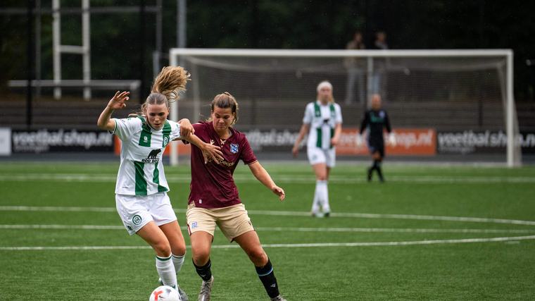 Vrouwen FC Groningen aan kop na zege in Amsterdam