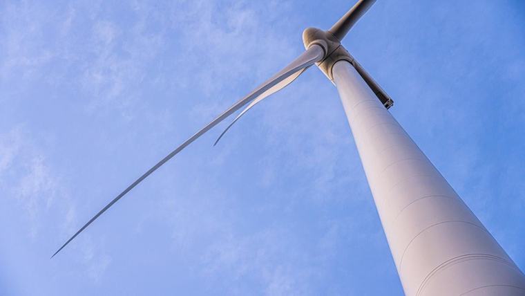 DUURZAAMHEID Nieuwe tegenvaller voor plannen windmolens Noorder IJplas: provincie ligt opnieuw dwars
