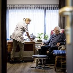 Ouderen krijgen vaker thuis zorg, 1 op 5 verpleeghuizen heeft minder cliënten