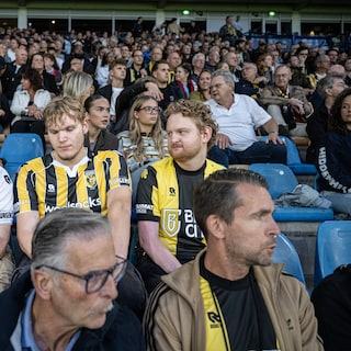 Helpt een minuutje praten over je gevoelens op de voetbaltribune? ‘Een Vitessenaar is nooit alleen’